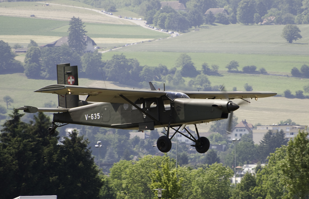 Pilatus PC-6, 26.06.2010. Yannick Bammert / Flickr. Via Wikimedia Commons. Typenbild; kein Nachweis der konkreten Lieferung. Lizenzprüfung: 2026-09-26. Pilatus PC-6, 26.06.2010. Yannick Bammert / Flickr. Via Wikimedia Commons. Typenbild; kein Nachweis der konkreten Lieferung. Lizenzprüfung: 2026-09-26.